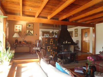 ¡OPORTUNIDAD! Destacable y Confortable propiedad en venta