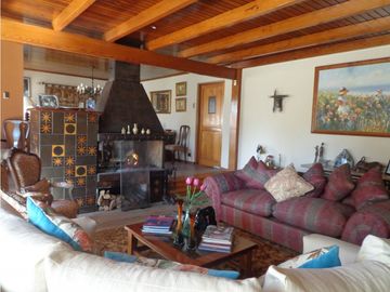¡OPORTUNIDAD! Destacable y Confortable propiedad en venta