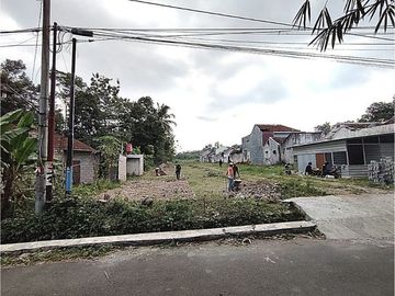 Akses Mudah, Dekat UII Jl Kaliurang Sleman, Luas 140 m2