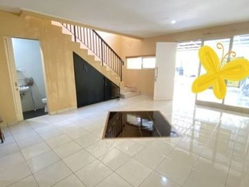 Dijual Murah Rumah Dalam Komplek Mewah Di Jatiwarna