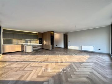 Departamento en venta de 3 dorm. en Vitacura
