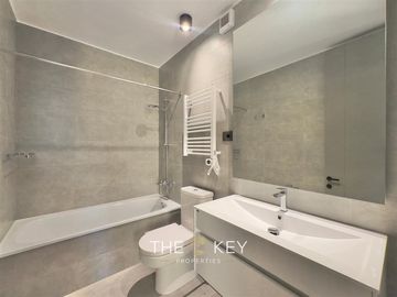 Departamento en venta de 3 dorm. en Vitacura