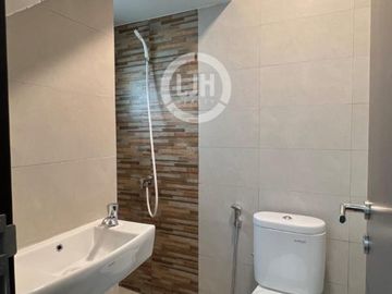 Rumah di Summarecon Crown Gading Cluster Regia Bekasi Jawa Barat