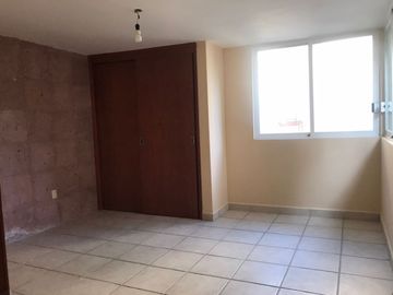 Estilo Contemporáneo, dentro de condominio en Rancho Cortes!