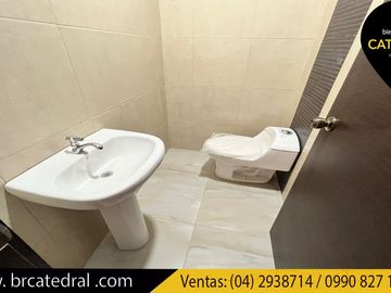 Departamento de venta en Ceibos – código:13699