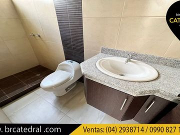 Departamento de venta en Ceibos – código:13699