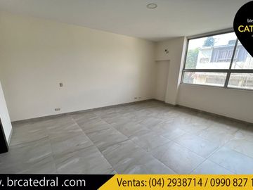 Departamento de venta en Ceibos – código:13699