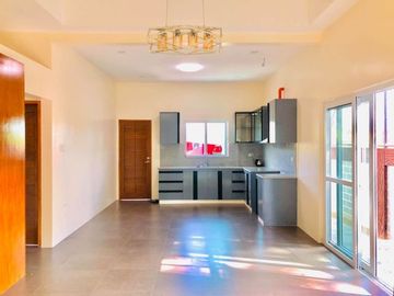House for SALE with 3 Bedrooms in Cuayan Angeles City near Korean Town