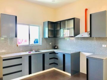 House for SALE with 3 Bedrooms in Cuayan Angeles City near Korean Town