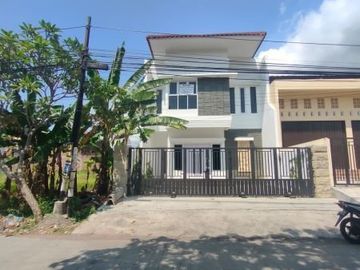 Rumah Mewah Lokasi Strategis Semarang di Klipang, Tembalang