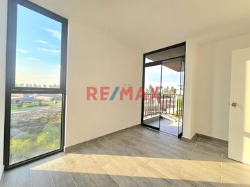 Alquiler De Departamento De Estreno En Condominio Palmeras, Castilla