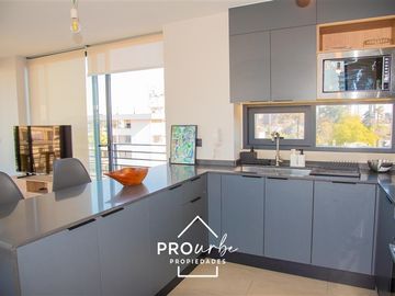 Venta Departamento, con vista panóramica,3 dorm Providencia.