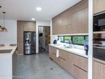 Casa en venta en Cali. Cod V5637