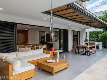 Casa en venta en Cali. Cod V5637