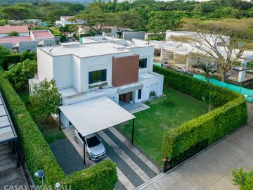 Casa en venta en Cali. Cod V5637