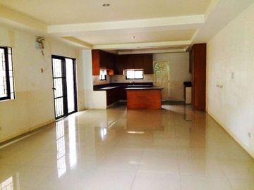 Two Storey House and Lot for Rent with 3 Bedrooms in Cutcut Angeles City near Clark