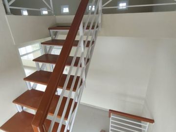Rumah baru murah plus mezanine Cinunuk Bandung timur