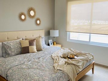 Casa en venta en privado con alberca al norte de  León Gto