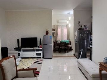 Dijual Rumah Rapi, Siap Huni di Cluster Crystal Gading Serpong