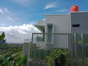 Rumah dekat Dago pakar dekat cigadung, tubagus ismail, cikutra
