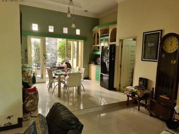 Rumah Purimas Hadap Utara, Strategis Listrik 5500wt Rpadm