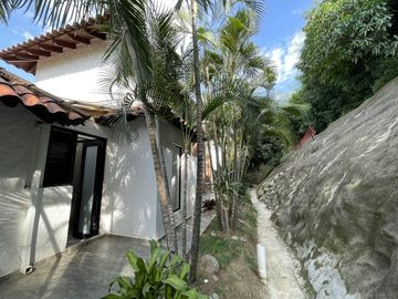 casa en venta en arroyo hondo. Cod V11628