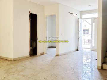 DIJUAL / DISEWAKAN TOWNHOUSE SHERWOOD GARDEN RESIDENCE KELAPA GADING BARU BELUM PERNAH DIPAKAI (AA)