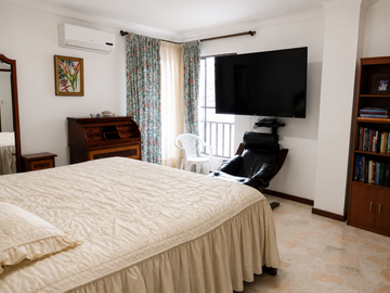 casa en venta en el ingenio ii. Cod V18165