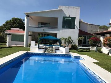 Casa Sola en Real del Puente, Xochitepec, Morelos CAEN-974-Cs*
