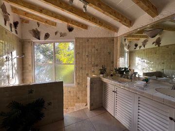 Casa Sola en Rancho Cortes Cuernavaca - ROQ-1178-Cs