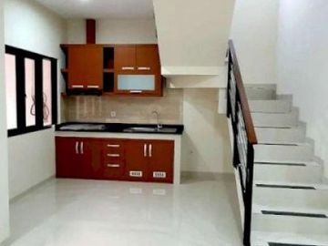 Rumah Mewah 2 Lantai 1 unit lagi Siapa Cepat dia Dapat