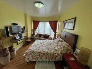 Condo for Sale 1BR Joya north Tower one bedroom condominium Rockwell Makati