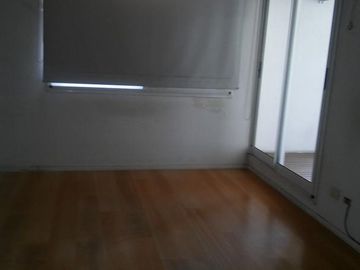 Av. Montes de Oca al 100 - Barracas // VENTA con RENTA: 2 amb. c/c en edif. con amenities