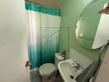 Acogedora casa un piso con patio
