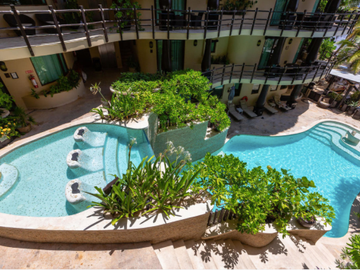 Penthouse de 2 recamaras con area de Asador frente al mar, amenidades de lujo.
