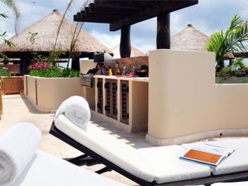 Penthouse de 2 recamaras con area de Asador frente al mar, amenidades de lujo.
