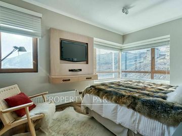 Valle Nevado, ski in and out