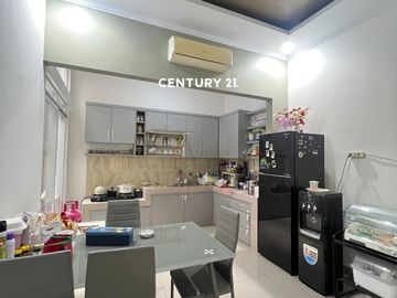 Dijual Rumah 2 Lantai Full Furnished Harapan Indah Bekasi