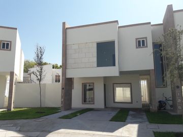 CASA EN VENTA EN FRACC LAS LOMAS EN TORREON COAHUILA