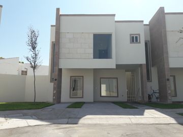 CASA EN VENTA EN FRACC LAS LOMAS EN TORREON COAHUILA