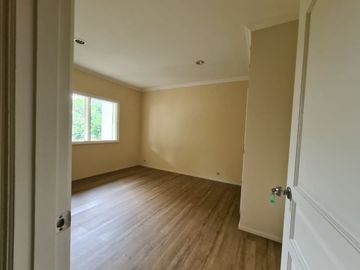 Town House di Pejaten dgn Kolam Renang dan Taman & Siap Huni Kondisi Unfurnished HSE-A0456