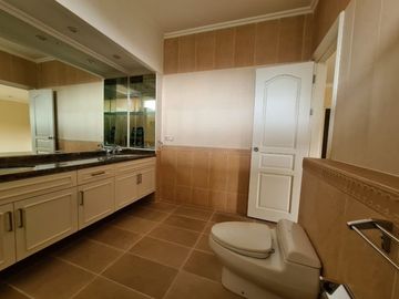 Town House di Pejaten dgn Kolam Renang dan Taman & Siap Huni Kondisi Unfurnished HSE-A0456