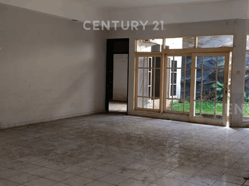 Rumah Tua Lokasi Strategis Pulomas Jakarta Timur S7534