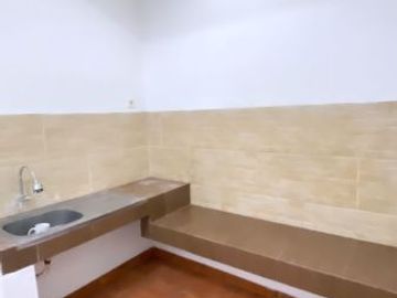 Rumah minimalis di komplek elit grand sharon cipamokolan