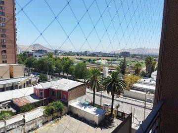 SE VENDE DEPTO, PLAZA CHACABUCO, INDEPENDENCIA.