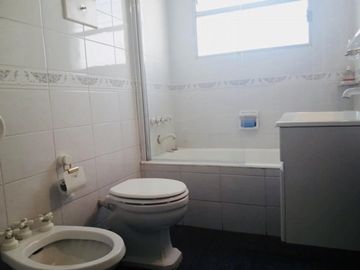 Asombroso 4 Amb, APTO PROFESIONAL- LAS CAÑITAS