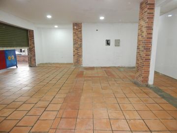 casa-local en venta en san josé. Cod V89950