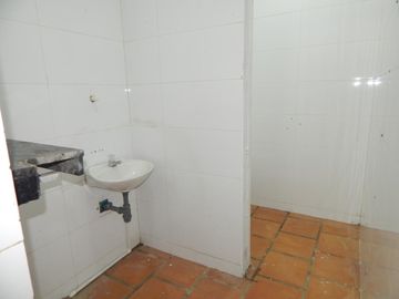 casa-local en venta en san josé. Cod V89950