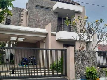 Rumah 2 Lantai Luas 407 di Cengger Ayam Sukarno Hatta Malang