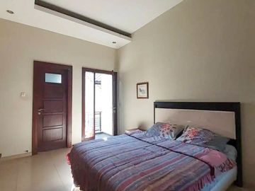 Rumah 2 Lantai Luas 407 di Cengger Ayam Sukarno Hatta Malang